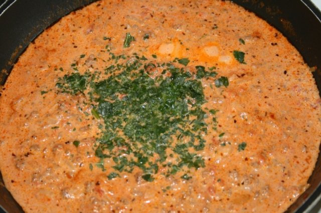 Jauheliha-tomaattikastike - Resepti 